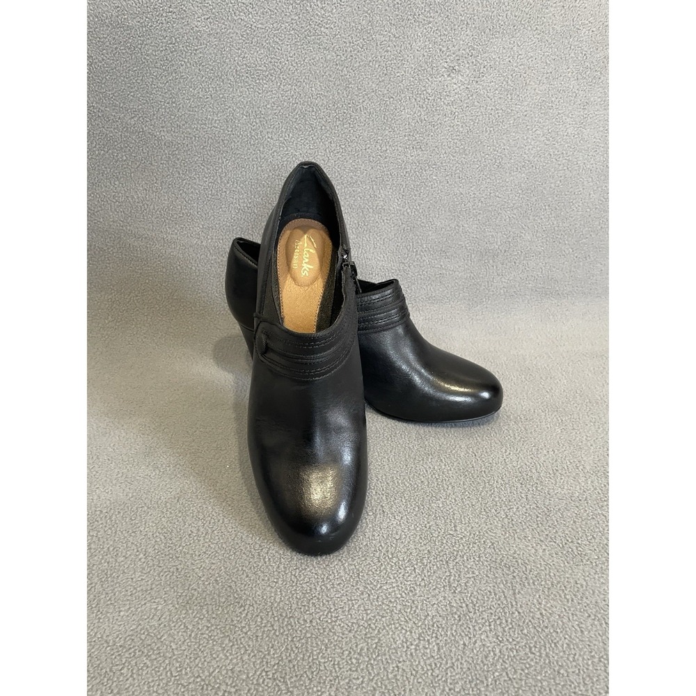 Clarks Women Black Zipup Heels Sz7.5w 66464